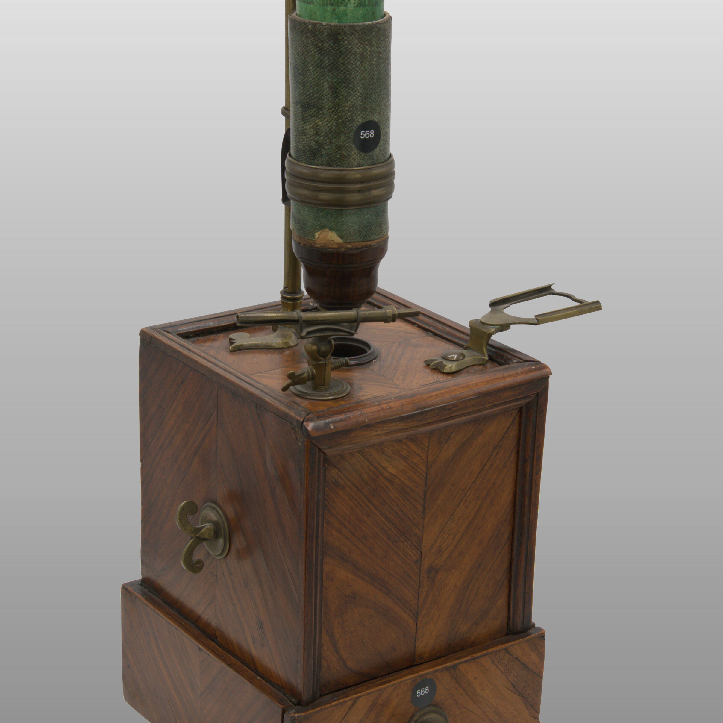 FRANCAIS Sans Nom inv 568